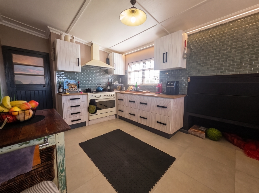 2 Bedroom Property for Sale in Napier Western Cape